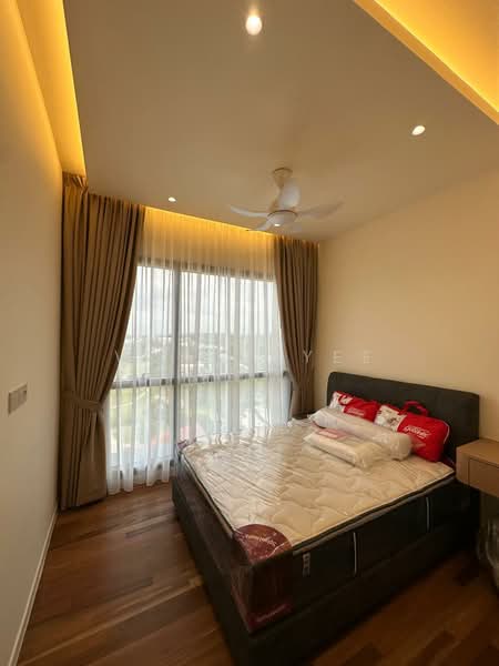 Servis Apartment untuk Disewa di Edelweiss @ Tropicana Gardens - Vong Nyee How - Bedroom - PropertyGuru.com.my