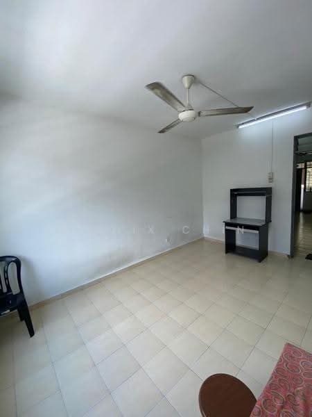 Apartment for Sale at Mentari Court - Dennix Chin - Living Room - PropertyGuru.com.my