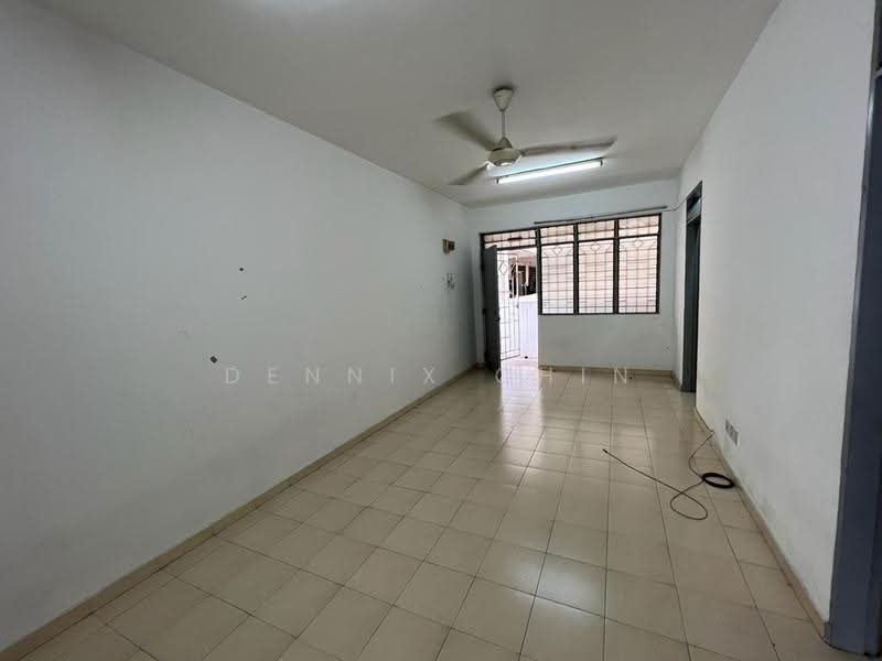 Apartment for Sale at Mentari Court - Dennix Chin - Living Room - PropertyGuru.com.my