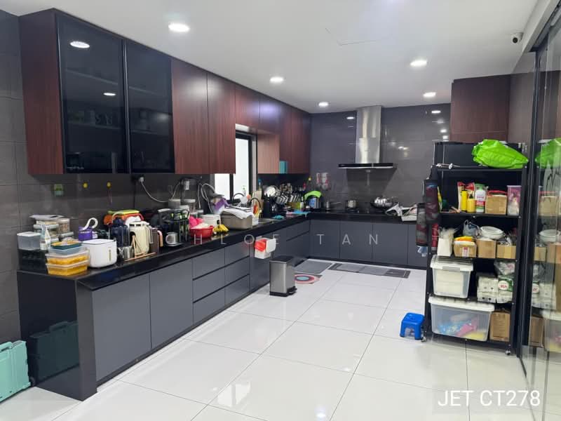 3-storey Terraced House for Sale in Ambang Botanic (Klang) - Chloe Tan - PropertyGuru.com.my