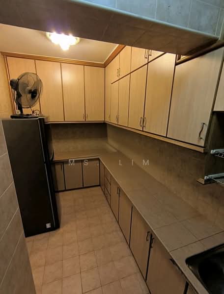 Apartment for Sale at Golf View - Ms. Lim - Kitchen - PropertyGuru.com.my