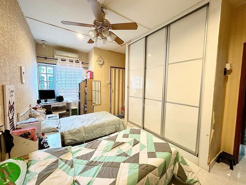 2-storey Terraced House for Sale in Taman Putra (Ampang) - Azli Ibrahim - Bedroom - PropertyGuru.com.my