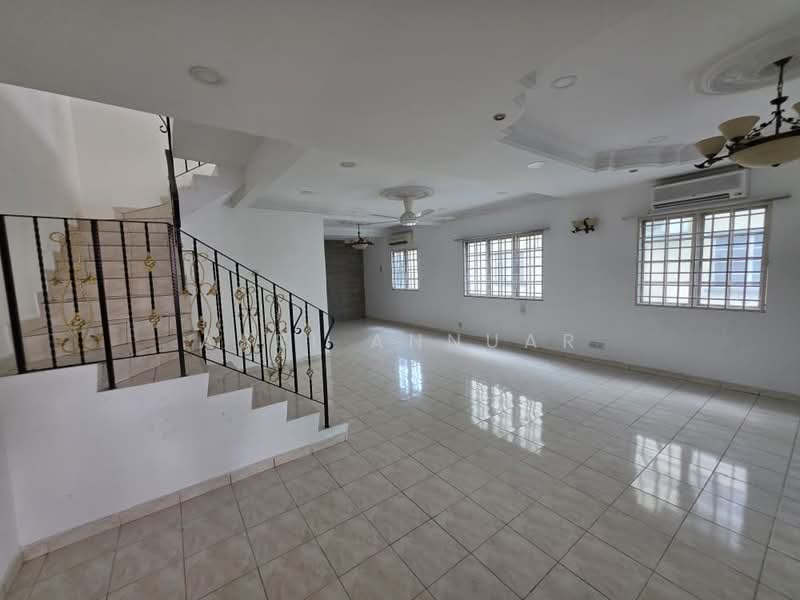 Rumah Teres 2 Tingkat untuk Dijual di Kajang (Selangor) - Asri Annuar - Living Room - PropertyGuru.com.my