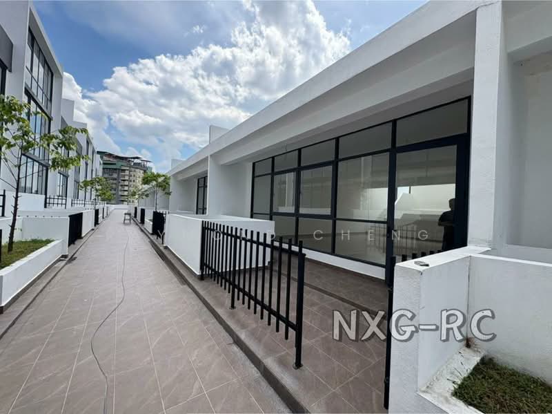 Rumah Teres 4 Tingkat untuk Dijual di Damansara Perdana (Selangor) - Raymond Cheng - Exterior - PropertyGuru.com.my