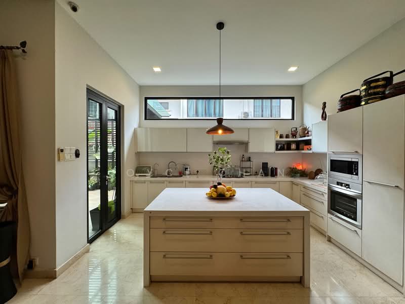 Bungalow House for Sale in Seri Kembangan (Selangor) - Joyce Chan - Kitchen - PropertyGuru.com.my
