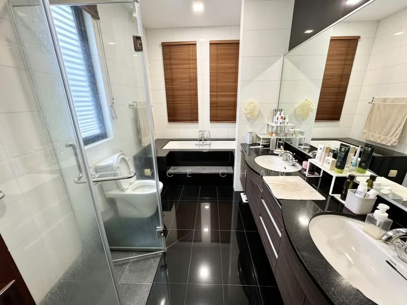 Bungalow House for Sale in Seri Kembangan (Selangor) - Joyce Chan - Bathroom - PropertyGuru.com.my