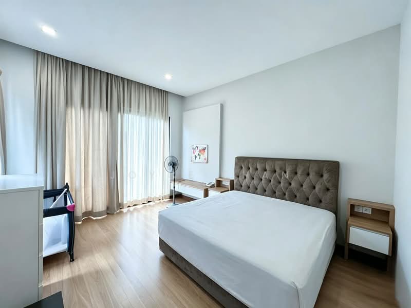 Bungalow House for Sale in Seri Kembangan (Selangor) - Joyce Chan - Bedroom - PropertyGuru.com.my