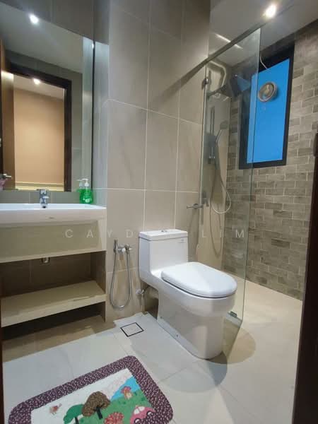 Condominium for Rent at Queens Residences Q2 @ Queens Waterfront - Cayden Lim - Bathroom - PropertyGuru.com.my