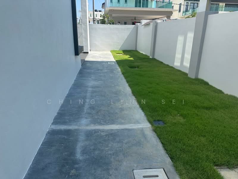 Semi-Detached House for Sale in Kampung Lapan (Melaka City) - Ching Linn Sei - PropertyGuru.com.my