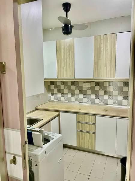 Condominium for Rent at Casa Tropika - Derrick Yeong - Kitchen - PropertyGuru.com.my