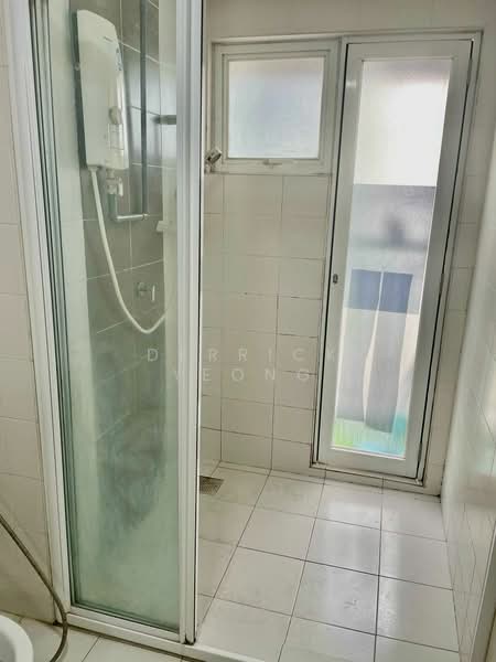 Condominium for Rent at Casa Tropika - Derrick Yeong - Bathroom - PropertyGuru.com.my