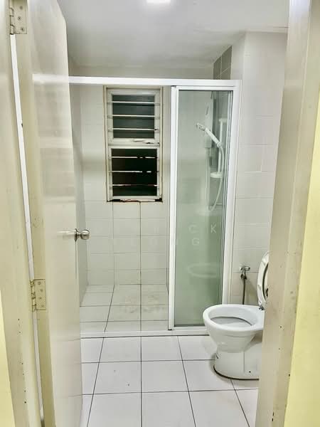Condominium for Rent at Casa Tropika - Derrick Yeong - Bathroom - PropertyGuru.com.my