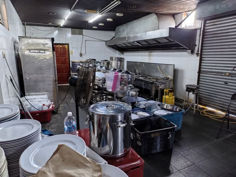 Shop for Rent in Pasir Penambang (Kuala Selangor) - Anson Lee - Kitchen - PropertyGuru.com.my