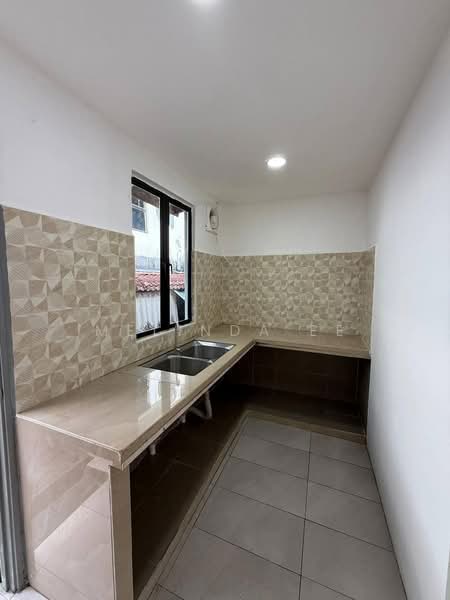 2-storey Terraced House for Sale in Taman Johor Jaya (Johor Bahru) - Melinda Ee - Kitchen - PropertyGuru.com.my