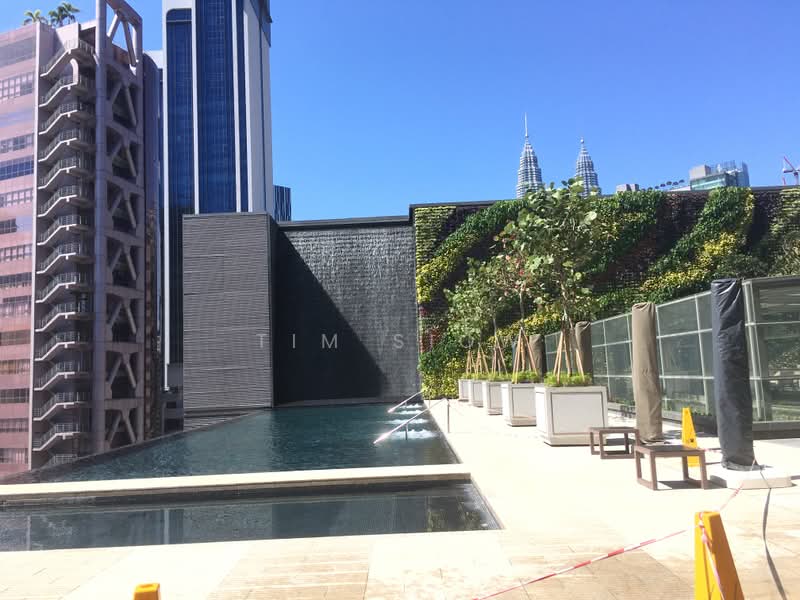 Servis Apartment untuk Disewa di Pavilion Suites - Tim Siow - Pool - PropertyGuru.com.my