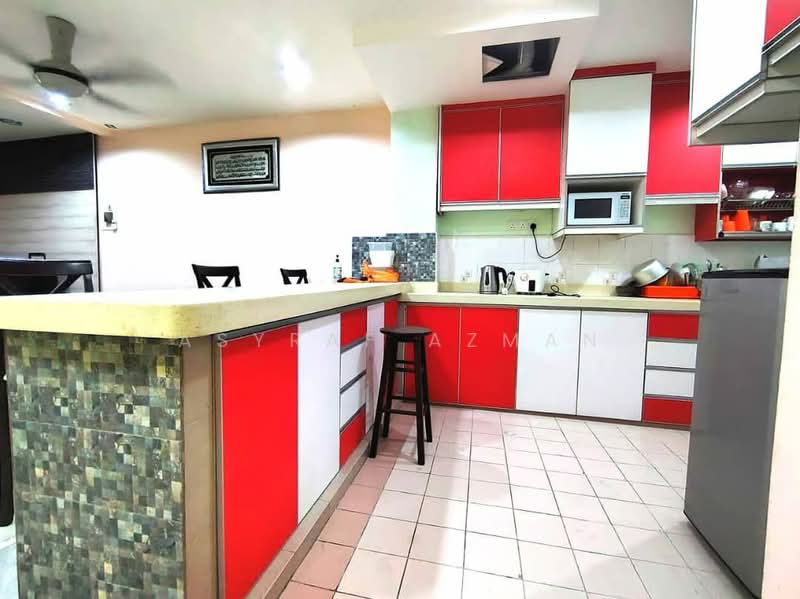 1.5-storey Terraced House for Sale in Bandar Tun Hussein Onn (Cheras) - Asyraf Azman - Kitchen - PropertyGuru.com.my