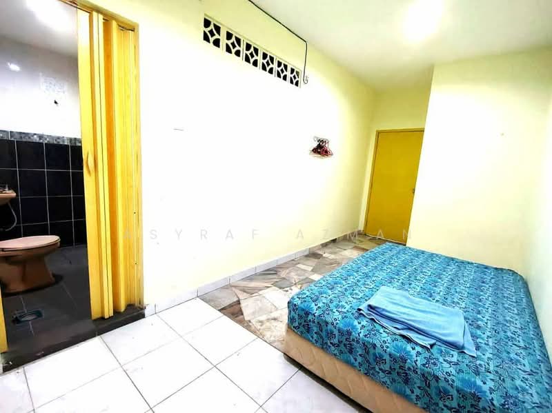 1.5-storey Terraced House for Sale in Bandar Tun Hussein Onn (Cheras) - Asyraf Azman - Bedroom - PropertyGuru.com.my