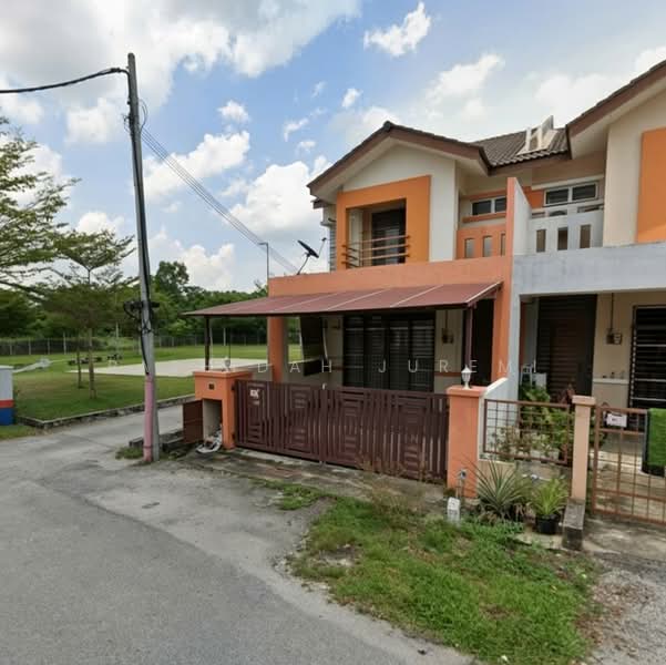 2-storey Terraced House for Sale in Sungai Buloh (Selangor) - Rashidah Juremi - Exterior - PropertyGuru.com.my
