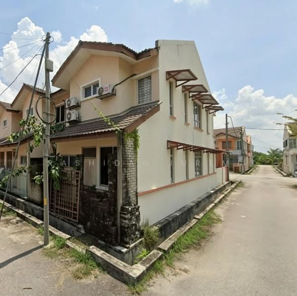 2-storey Terraced House for Sale in Sungai Buloh (Selangor) - Rashidah Juremi - Exterior - PropertyGuru.com.my
