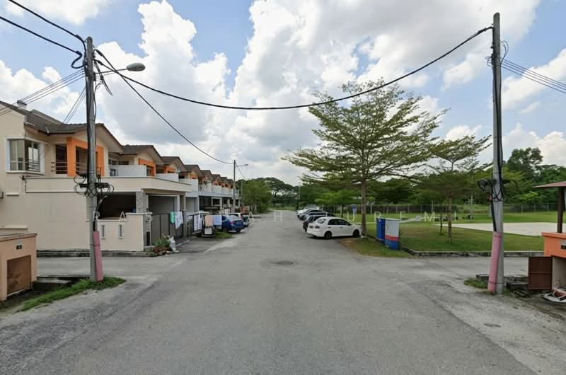2-storey Terraced House for Sale in Sungai Buloh (Selangor) - Rashidah Juremi - Exterior - PropertyGuru.com.my
