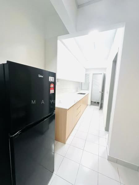 Servis Apartment untuk Disewa di Residensi Bukit Tiara - Maya Myra - Kitchen - PropertyGuru.com.my