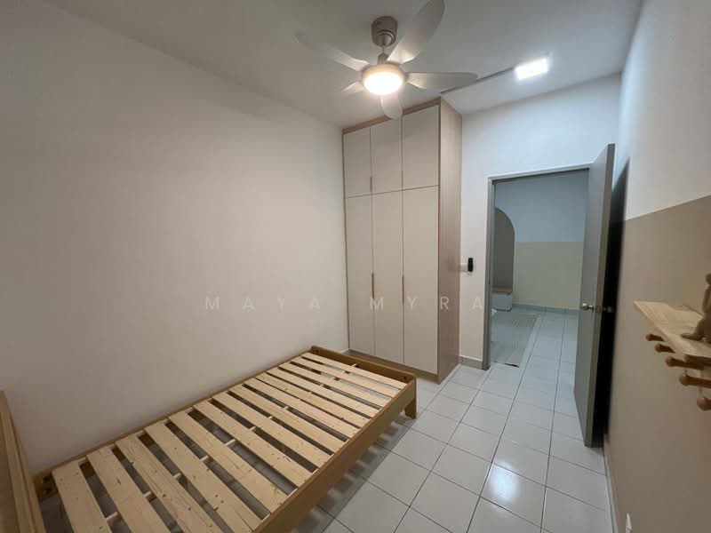 Servis Apartment untuk Disewa di Residensi Bukit Tiara - Maya Myra - Bedroom - PropertyGuru.com.my