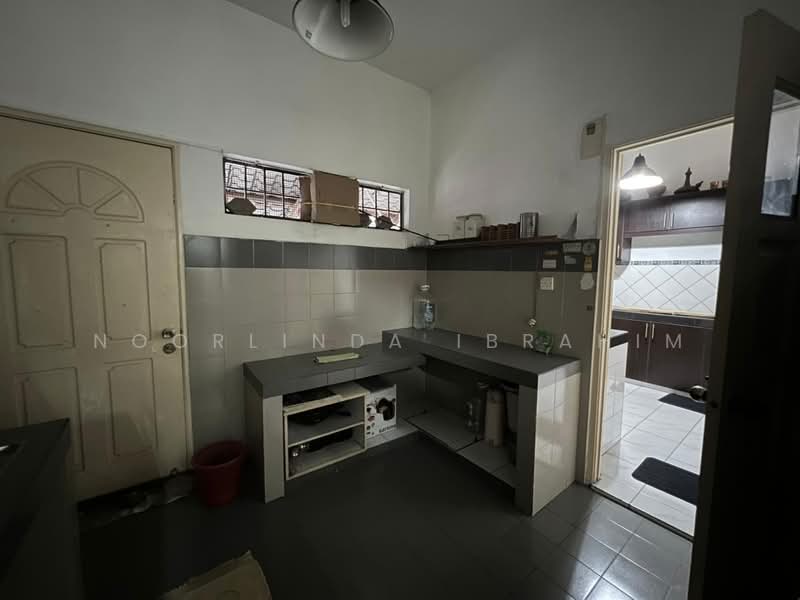 Rumah Teres 2 Tingkat untuk Dijual di Seksyen 13 (Shah Alam) - Noorlinda Ibrahim - PropertyGuru.com.my
