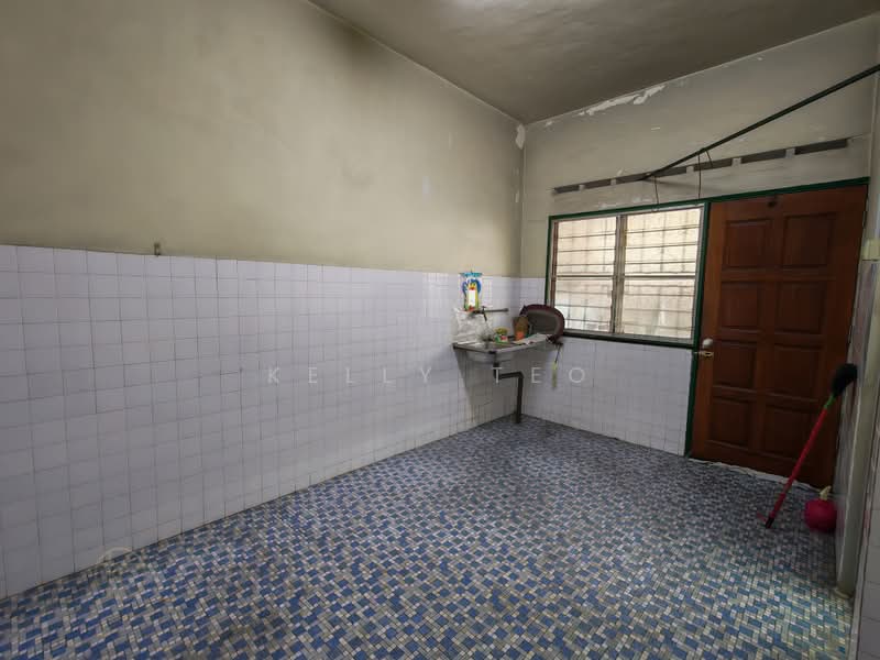 Rumah Teres 2 Tingkat untuk Dijual di Taman Chi Liung (Klang) - Kelly Teo - Kitchen - PropertyGuru.com.my