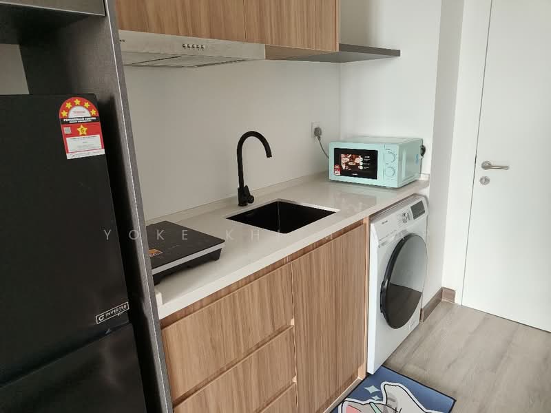 Servis Apartment untuk Disewa di Cubic Botanical - Yoke Khiem Yap - Kitchen - PropertyGuru.com.my