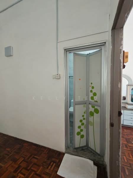 Rumah Teres 2 Tingkat untuk Dijual di Taman Chi Liung (Klang) - Kelly Teo - Bathroom - PropertyGuru.com.my