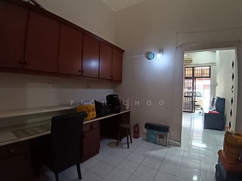 1-storey Terraced House for Sale in Taman Molek (Johor Bahru) - Fion Choo - PropertyGuru.com.my