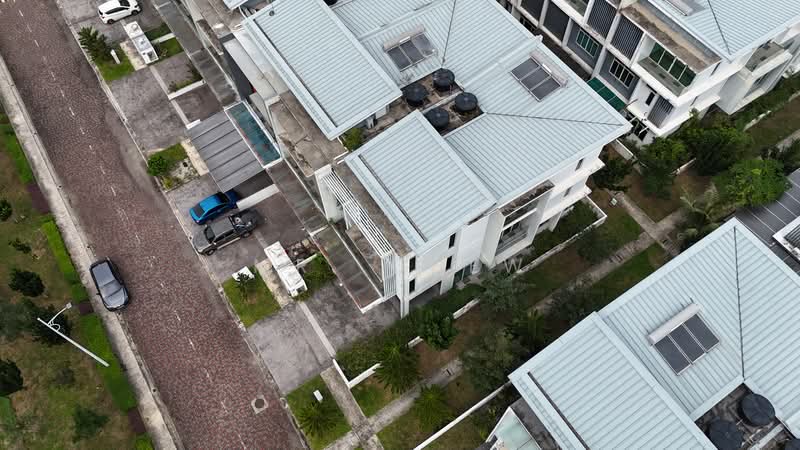 Bungalow for Sale in D'Island (Puchong) - Mr. Chew - Exterior - PropertyGuru.com.my