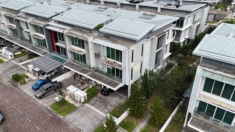 Bungalow for Sale in D'Island (Puchong) - Mr. Chew - Exterior - PropertyGuru.com.my