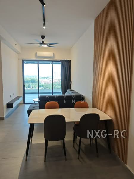 Servis Apartment untuk Dijual di SUNSURIA FORUM SERVICED APARTMENT - Raymond Cheng - Living Room - PropertyGuru.com.my