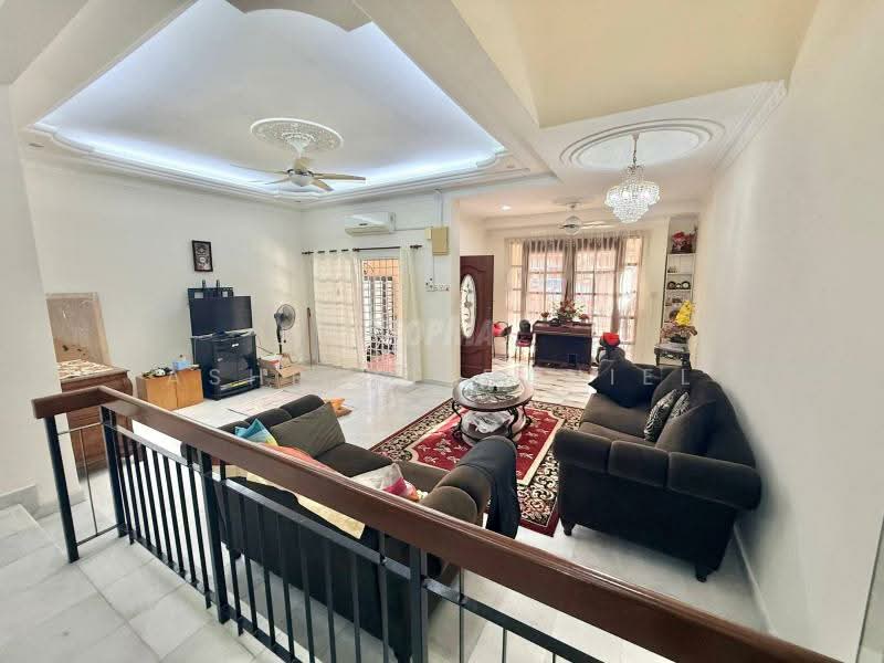 2-storey Terraced House for Sale in Bukit Jelutong (Shah Alam) - Ashraff Daniel - Living Room - PropertyGuru.com.my