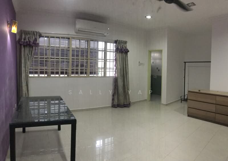 Rumah Teres 2 Tingkat untuk Disewa di Taman Seri Taming (Cheras) - Sally Yap - Living Room - PropertyGuru.com.my