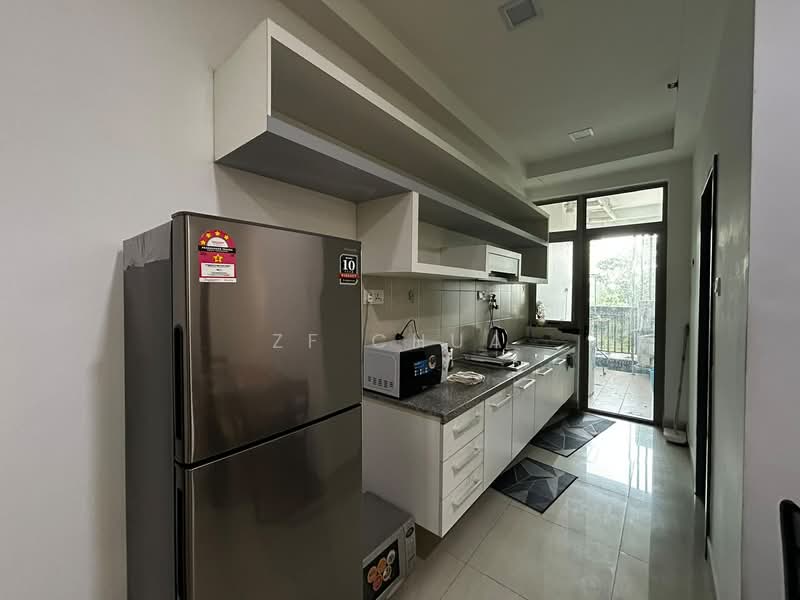 Condominium for Sale at Shaftsbury Residence - ZF Chua - Kitchen - PropertyGuru.com.my