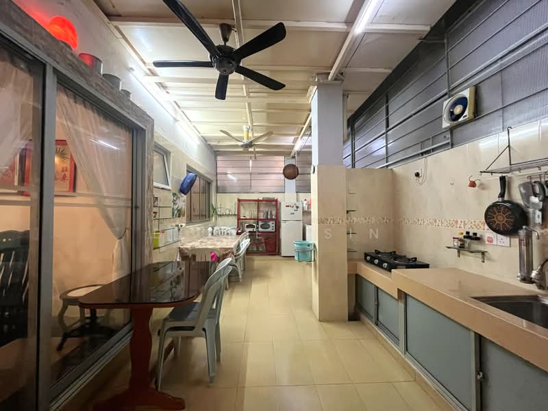 Townhouse for Sale in Taman Lagenda Mas (Cheras) - Denver Sin - Kitchen - PropertyGuru.com.my
