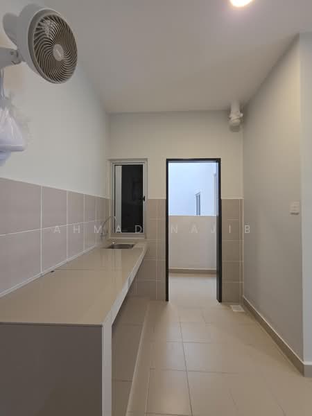 Pangsapuri untuk Disewa di Residensi Akasia Jubilee - Ahmad Najib - Kitchen - PropertyGuru.com.my