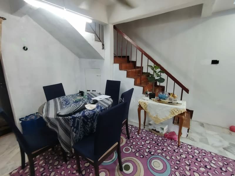 Semi-Detached House for Sale in Bangi (Selangor) - Asri Annuar - Dining Room - PropertyGuru.com.my