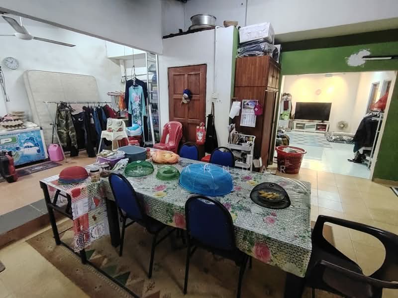 Semi-Detached House for Sale in Bangi (Selangor) - Asri Annuar - Dining Room - PropertyGuru.com.my
