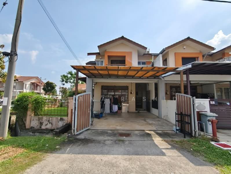 2-storey Terraced House for Sale in Sungai Buloh (Selangor) - Fahana Rashid - Exterior - PropertyGuru.com.my