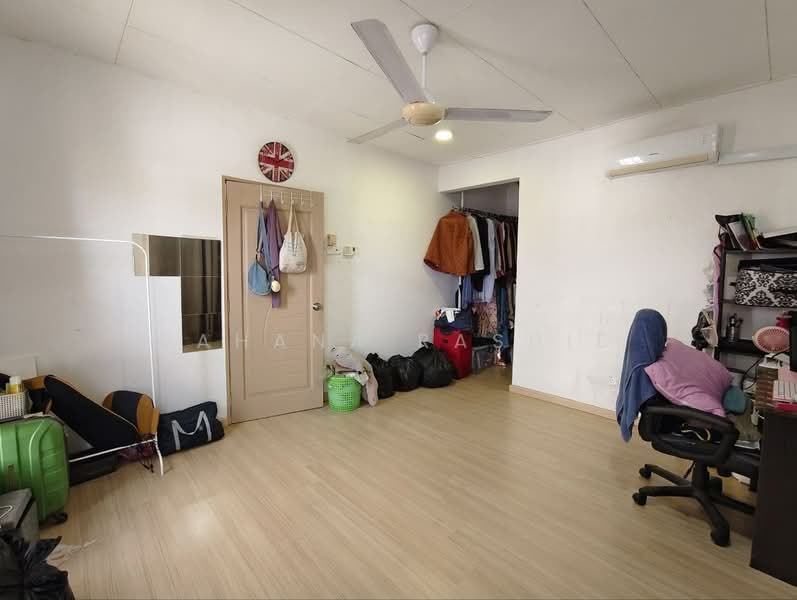 2-storey Terraced House for Sale in Sungai Buloh (Selangor) - Fahana Rashid - Bedroom - PropertyGuru.com.my