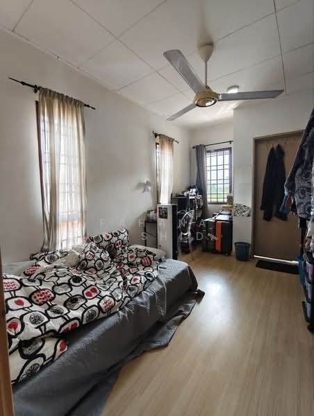 2-storey Terraced House for Sale in Sungai Buloh (Selangor) - Fahana Rashid - Bedroom - PropertyGuru.com.my
