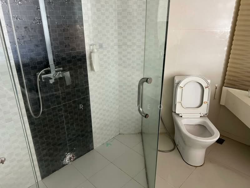 Servis Apartment untuk Disewa di Pertama Residency - Rony Yeo - Bathroom - PropertyGuru.com.my