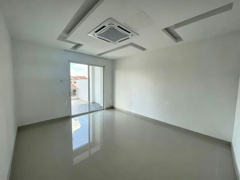 Rumah Berkembar untuk Disewa di Sri Petaling (Kuala Lumpur) - Joyce Chan - Balcony - PropertyGuru.com.my