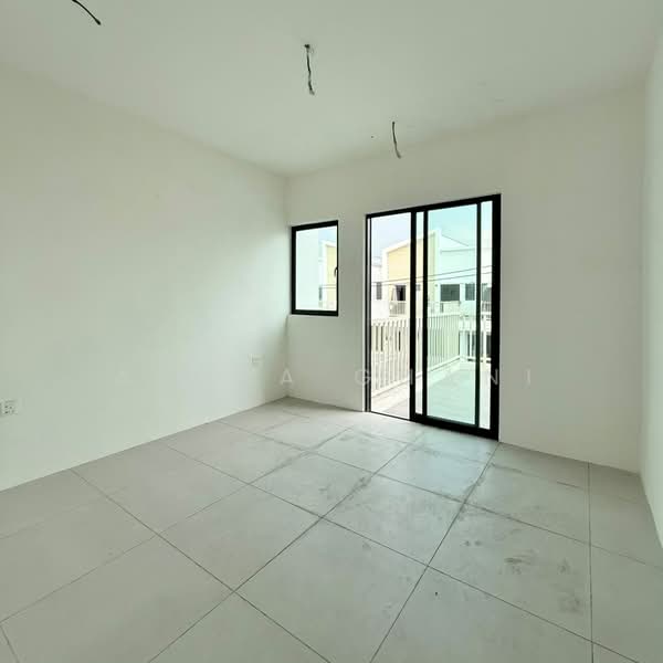 Townhouse for Sale in Tasek Gelugor (Penang) - Azura Ghani - Interior - PropertyGuru.com.my
