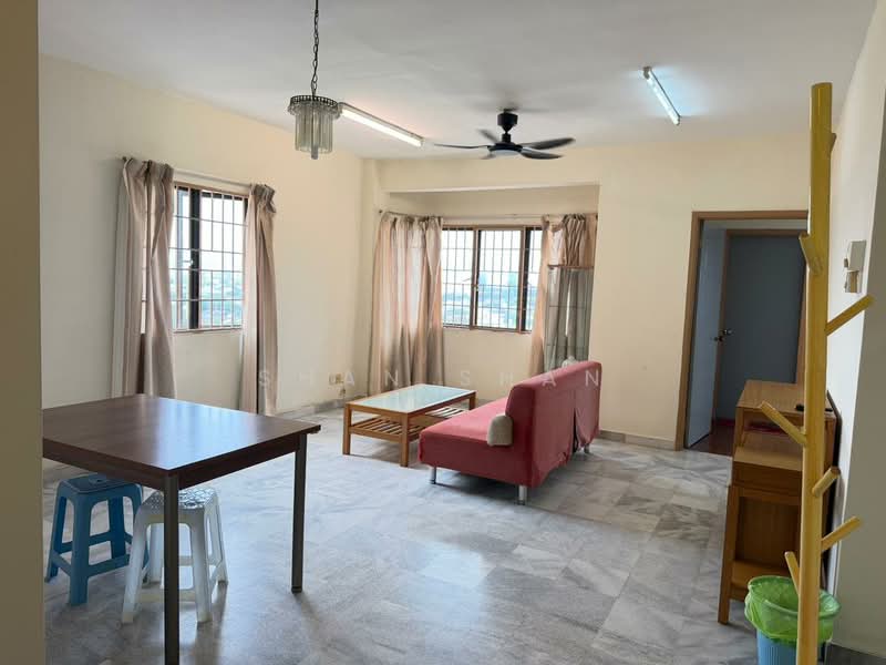 Pangsapuri untuk Dijual di Desa Aman Puri Apartment - Shan Shan - Living Room - PropertyGuru.com.my