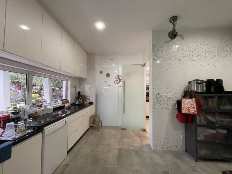 Rumah Berkembar untuk Dijual di Kinrara Residence (Puchong) - Francis Soh - Kitchen - PropertyGuru.com.my