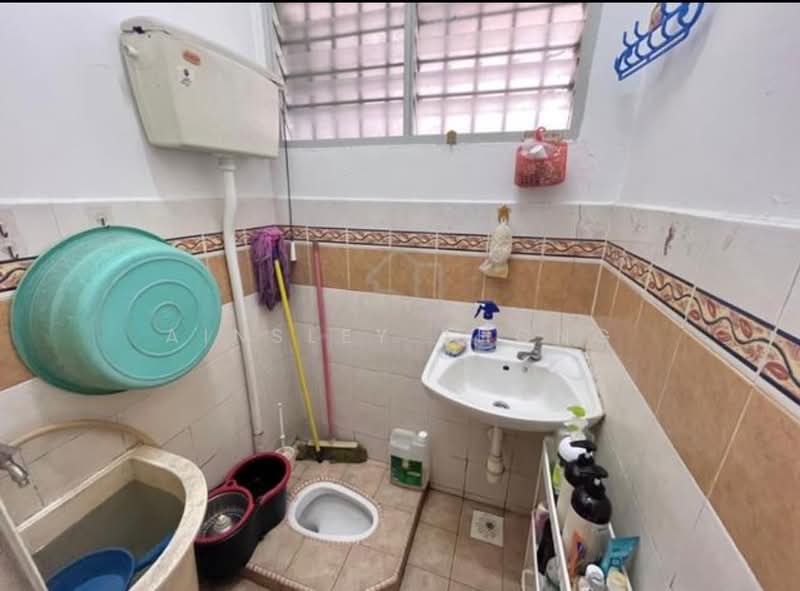 1.5-storey Terraced House for Sale in Taman Menglembu Impiana Adril (Menglembu) - Ainsley Thong - PropertyGuru.com.my